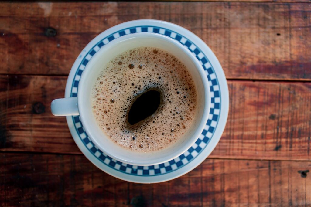 Kawa po kubańsku (Café Cubano) – jak uzyskać gęstą piankę espumita z ciemno palonych ziaren?