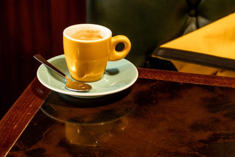 Kawa po kubańsku (Café Cubano) – jak uzyskać gęstą piankę espumita z ciemno palonych ziaren?